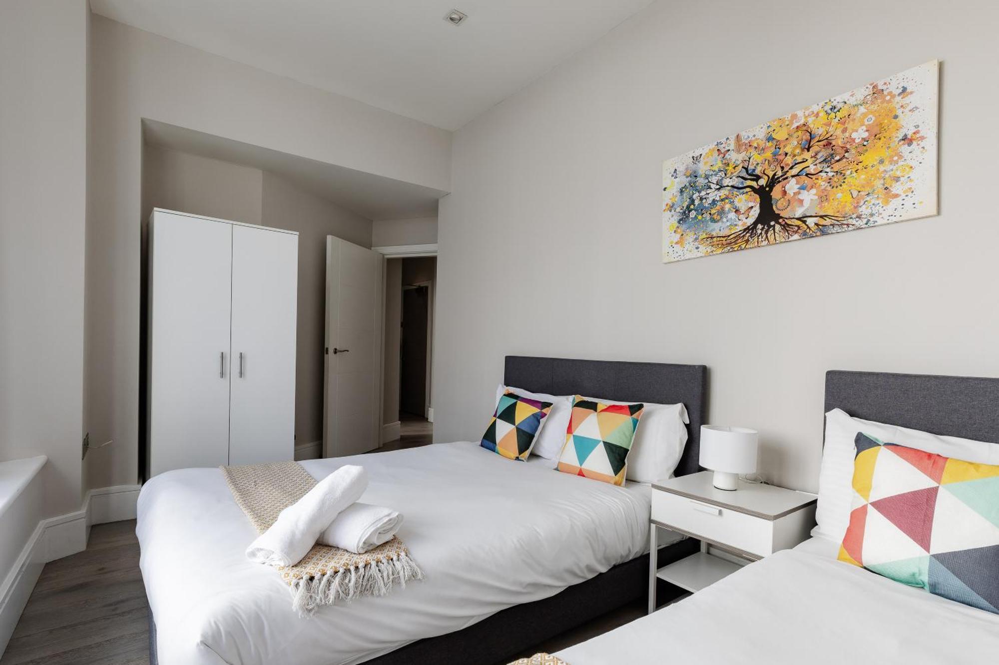 Superb Apartments Opposite Edgware Road Station London Værelse billede